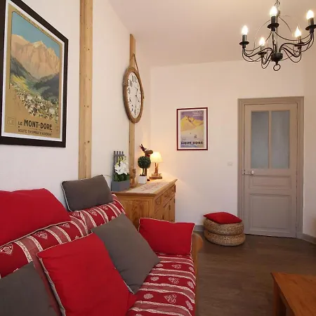 Apartment T3 Au Mont-dore, Centre, 3 Etoiles, Balcon, Ascenseur, Wifi, Proche Thermes Et Navette - Fr-1-608-17 Le Mont-Dore