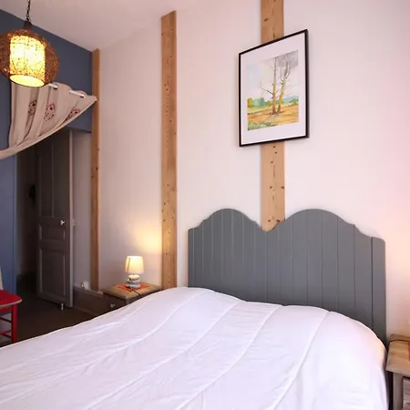 T3 Au Mont-dore, Centre, 3 Etoiles, Balcon, Ascenseur, Wifi, Proche Thermes Et Navette - Fr-1-608-17 Apartment *